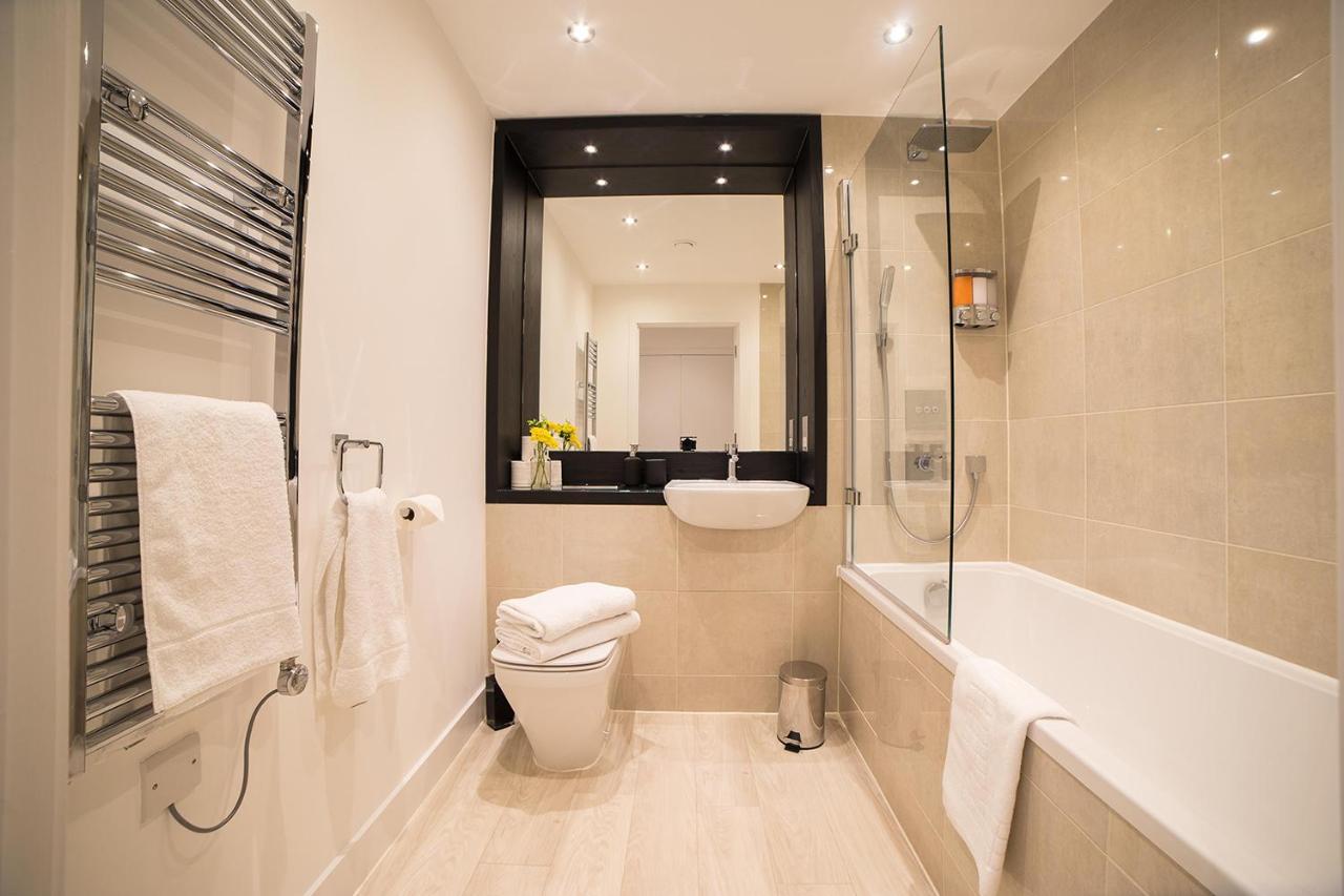 Apartment Luxury King Bed & Free Parking *